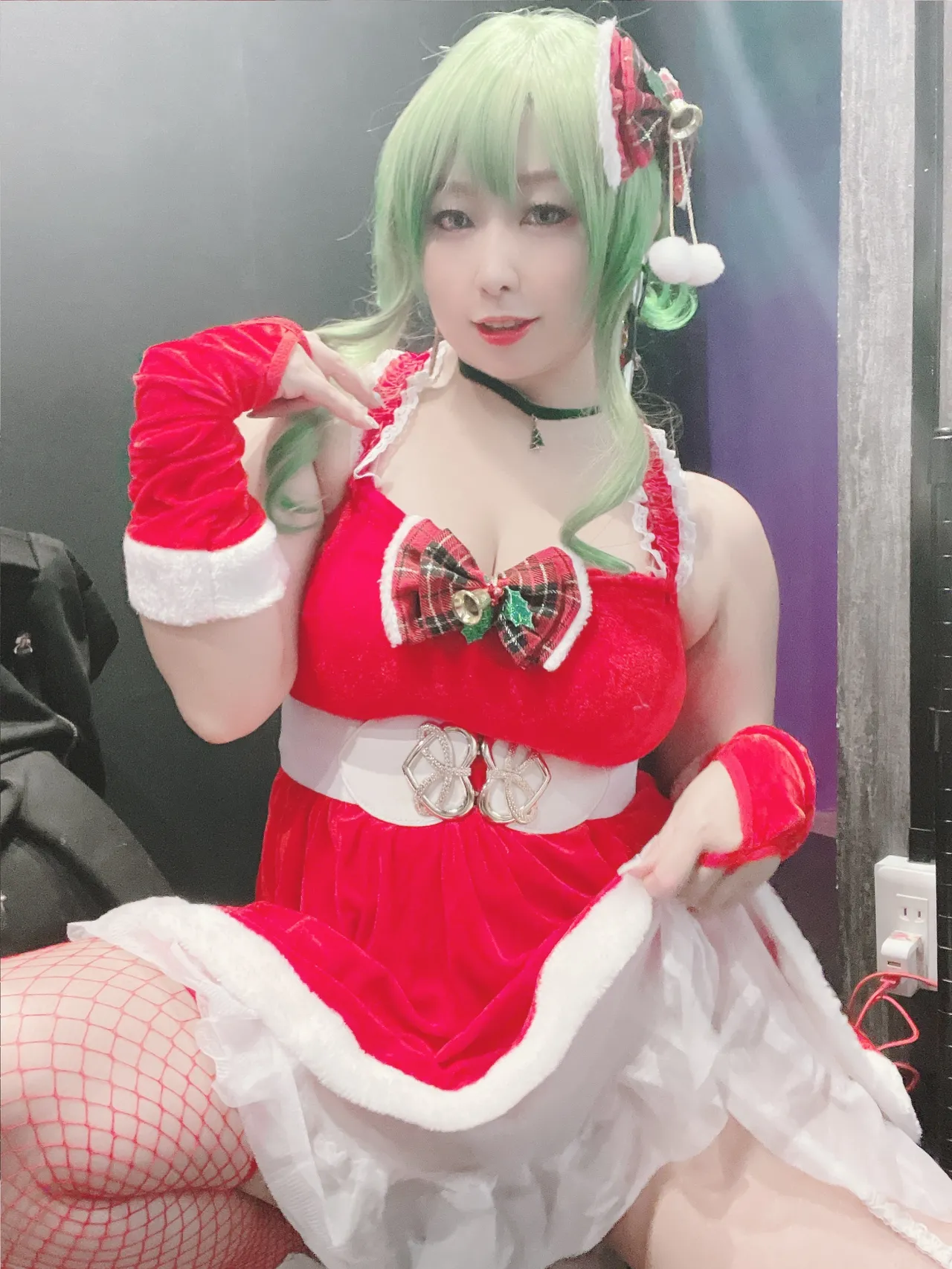 東雲葵 - Santa Gumi-erohere10.webp